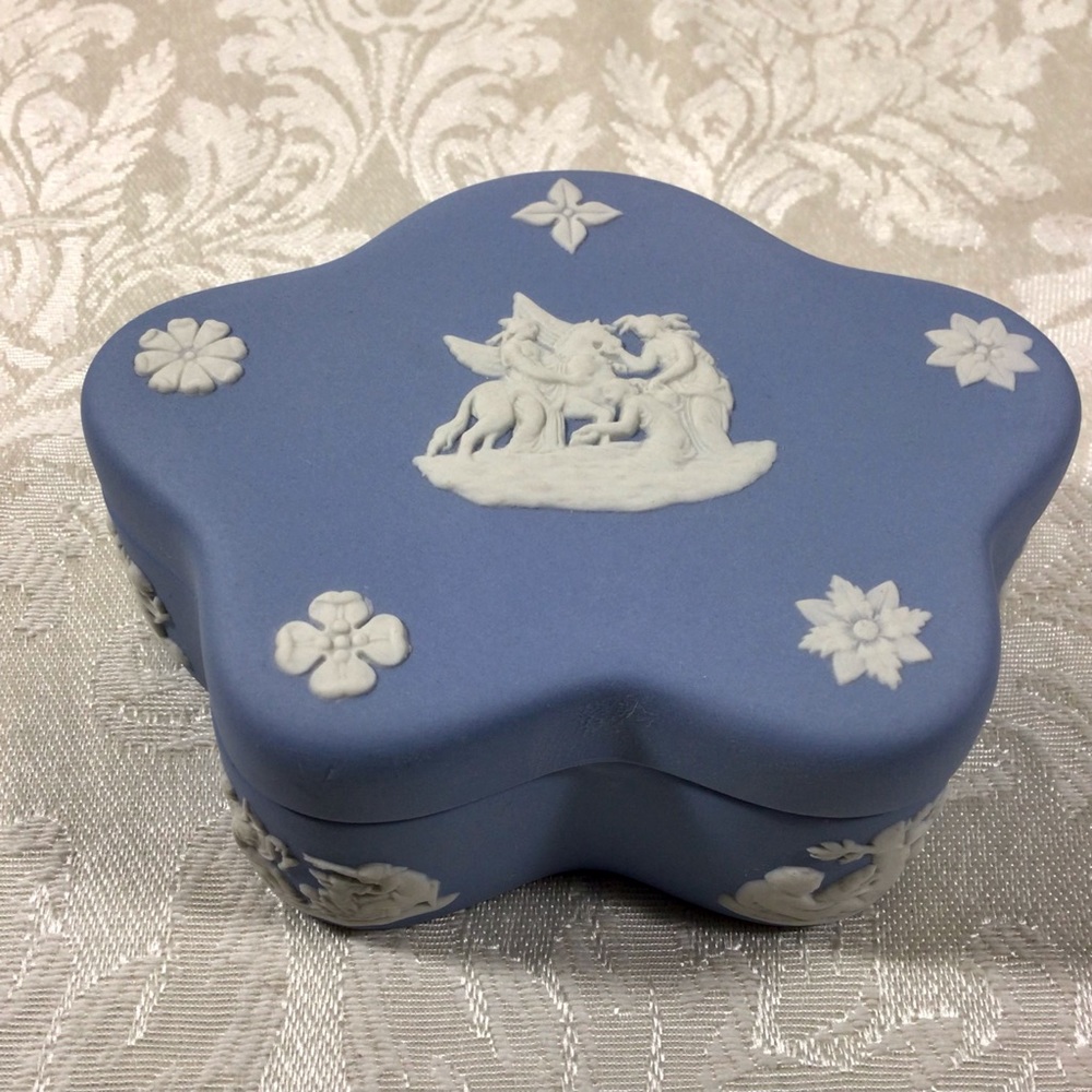 Vintage Wedgwood Blue Jasperware Trinket Box